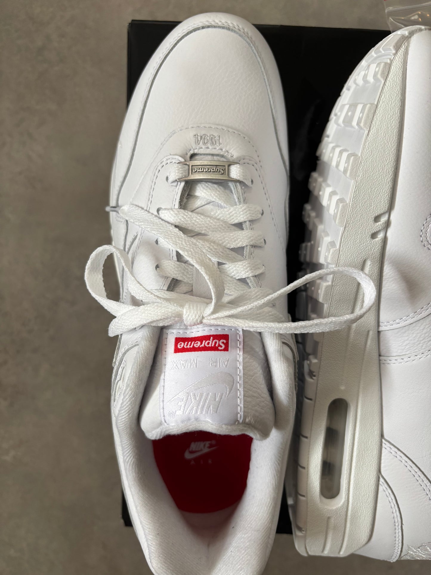 Supreme x Nike Air Max 1 (43)