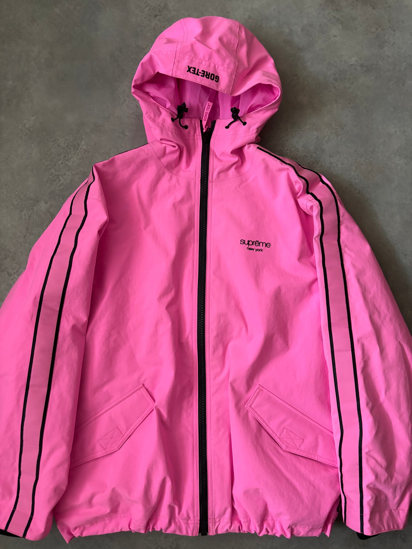 Supreme x GORE-TEX Stripe Hooded Jacket (Str. M)