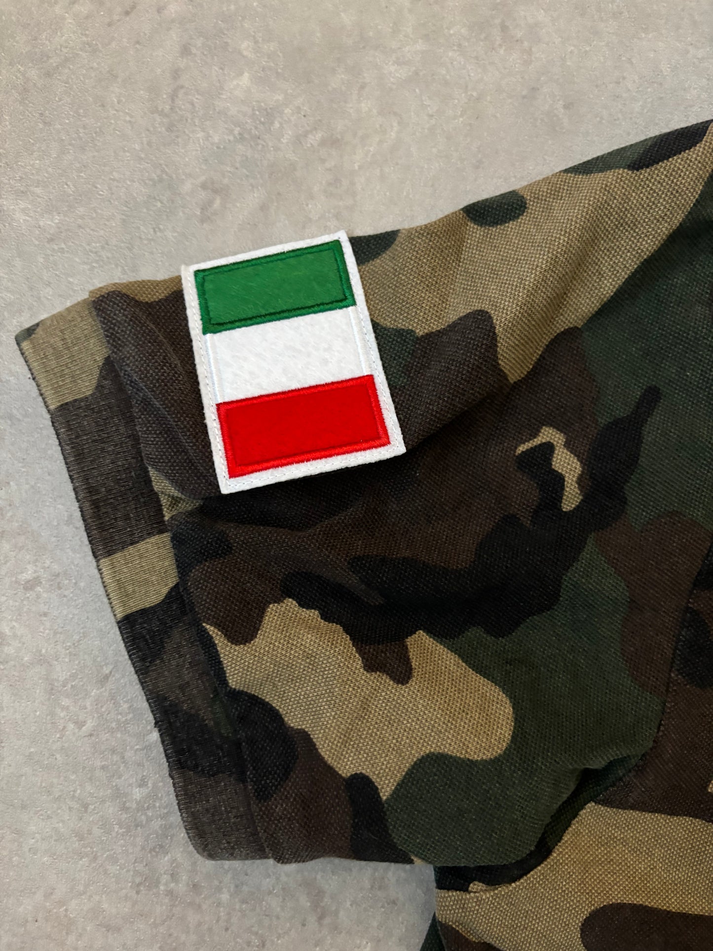 Supreme Twill Appliqué Polo (Str. M)