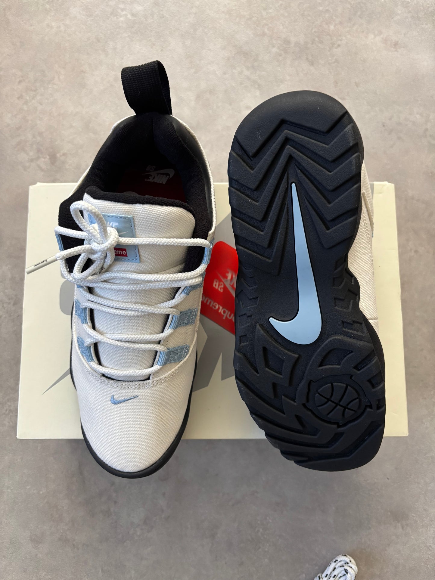 Nike SB Darwin Low Supreme (Str. 42)