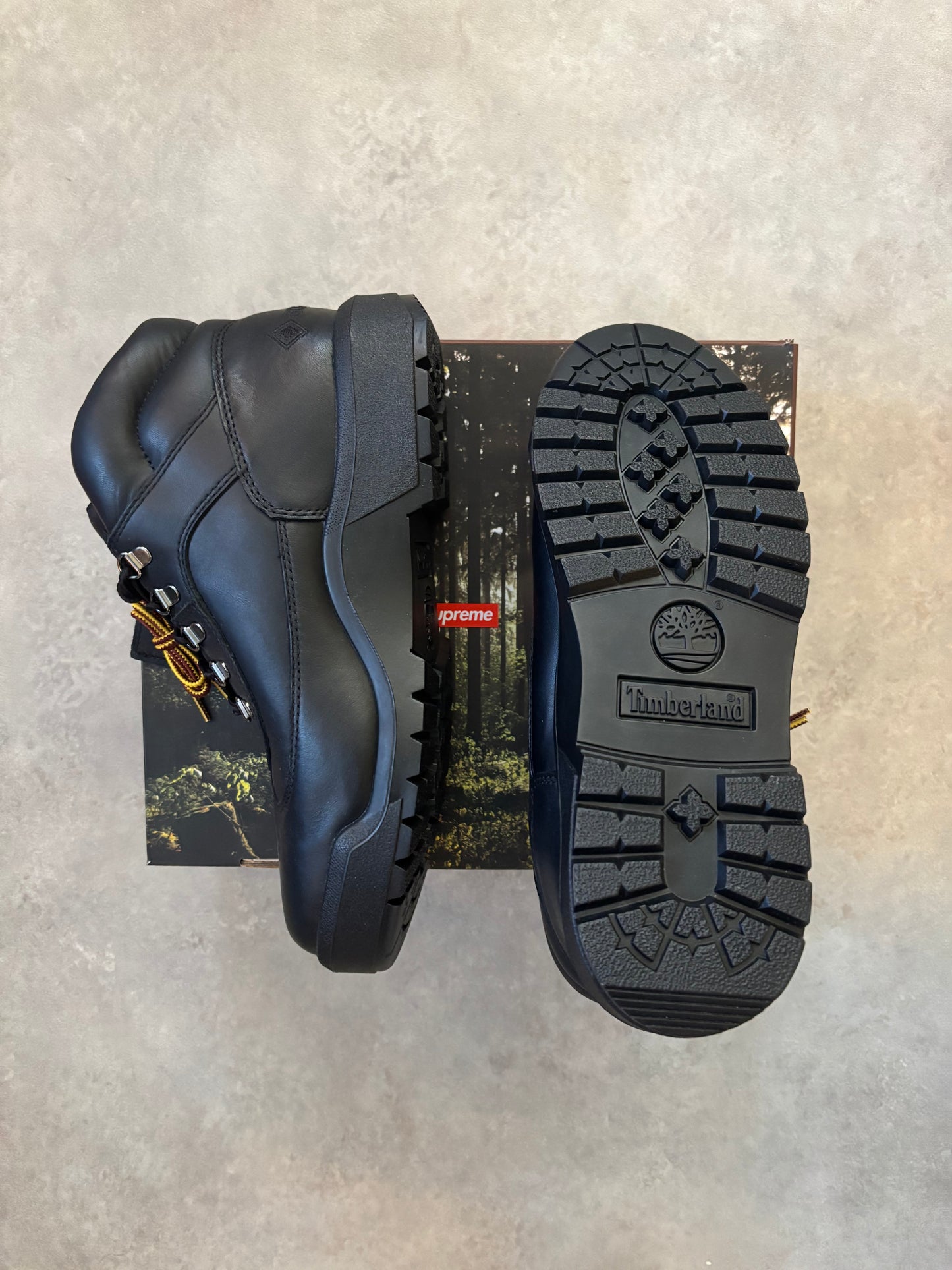 Supreme x Timberland Field Boot (Str. 43)