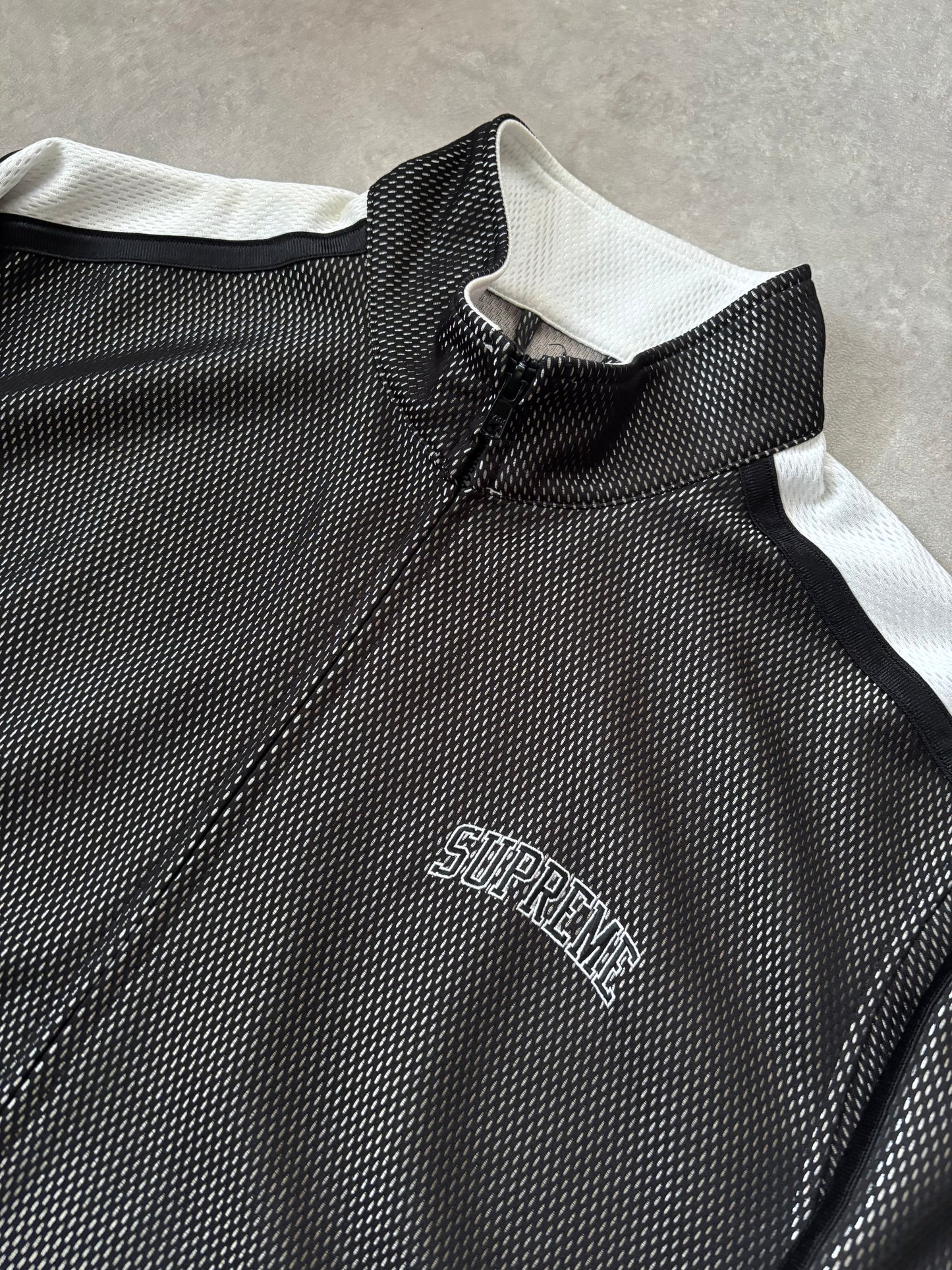 Supreme Zip Up Sweatshirt (Str. M)