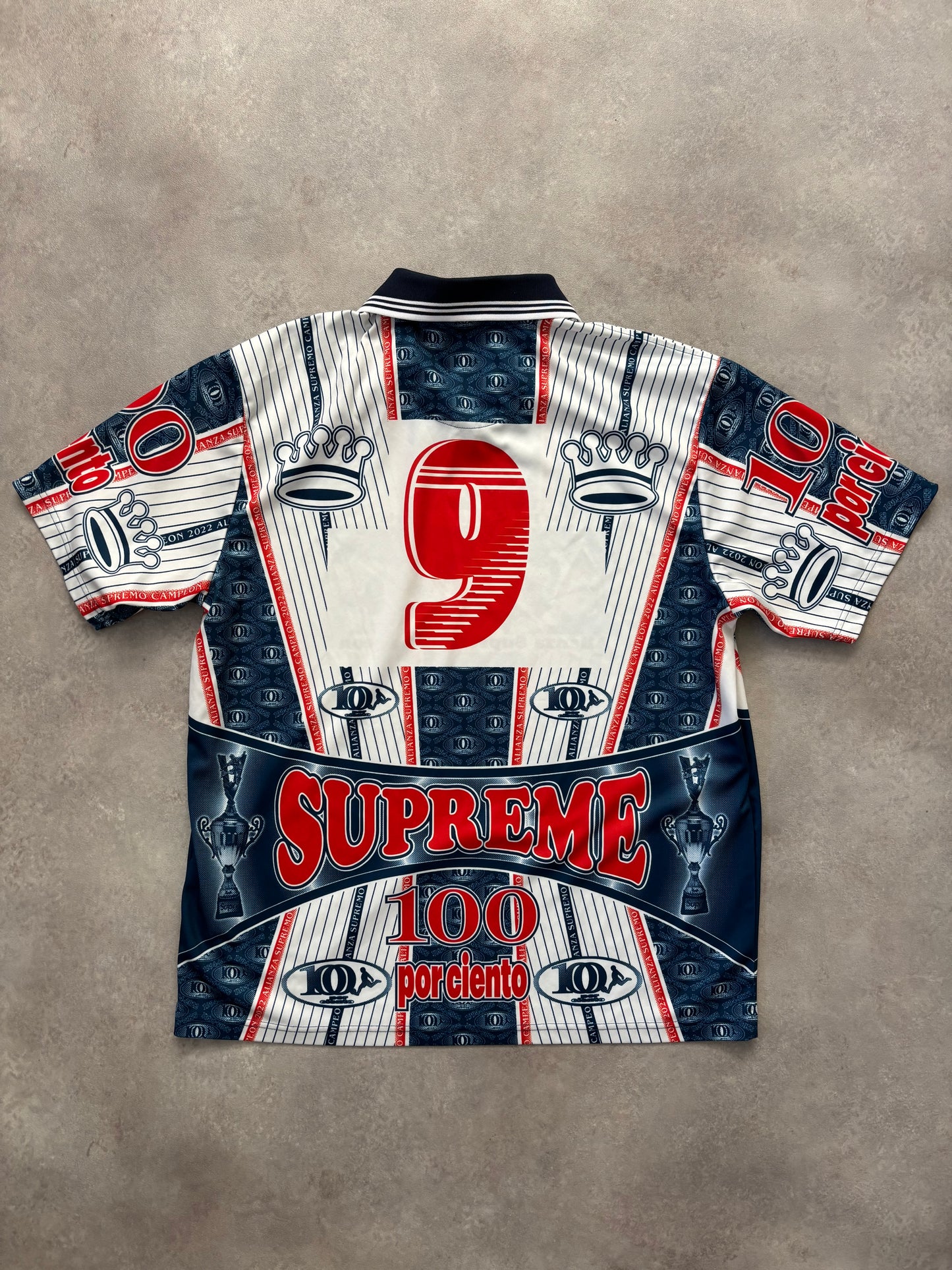 Supreme Por Ciento Soccer Jersey (Str. L)
