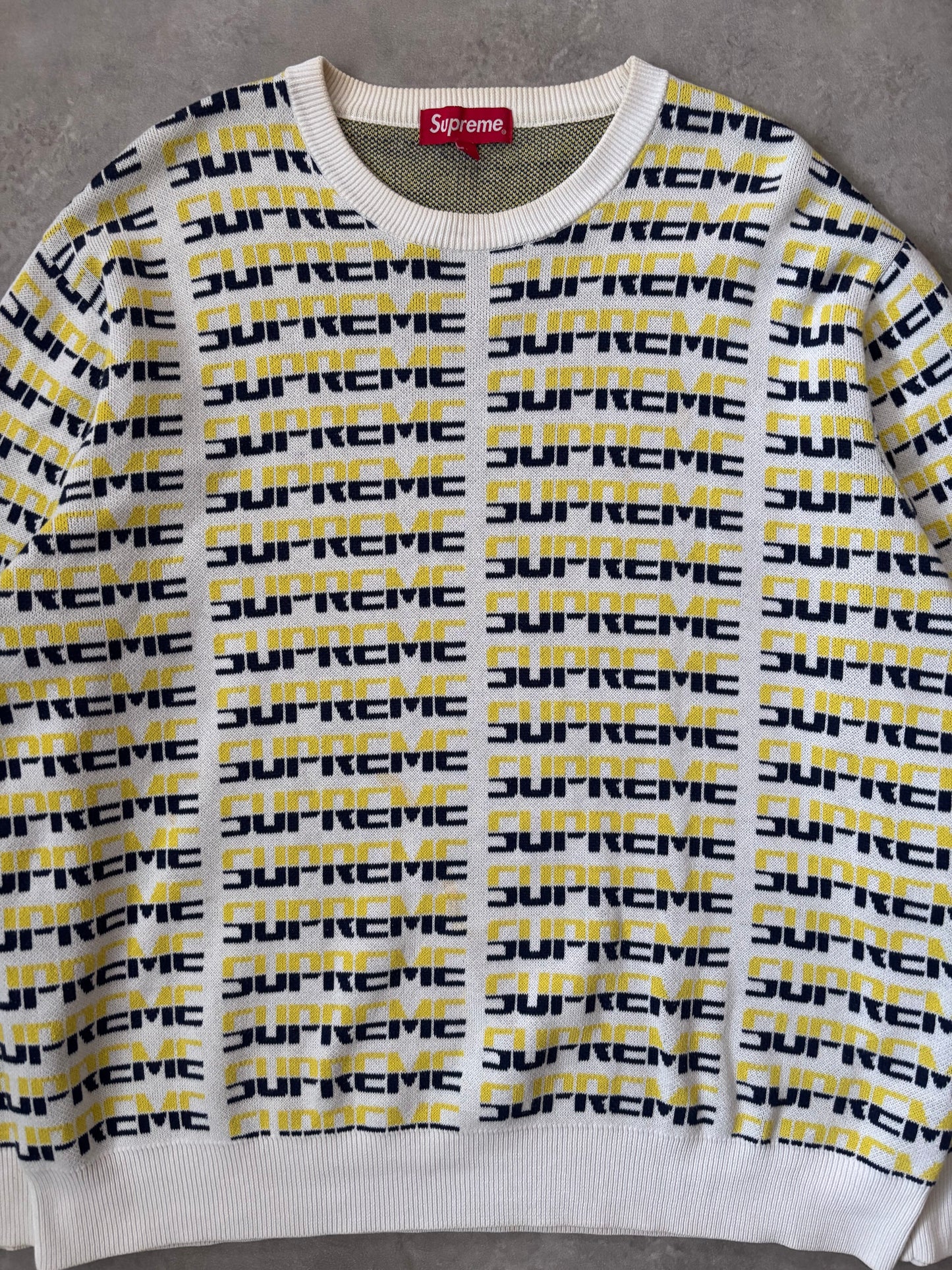 Supreme Spelling Sweatshirt (Str. L)