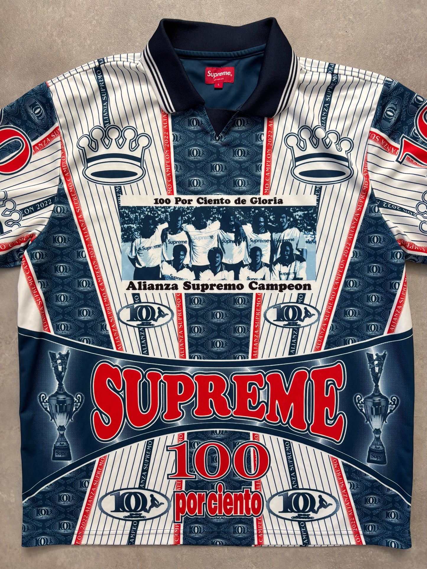 Supreme Por Ciento Soccer Jersey (Str. L)