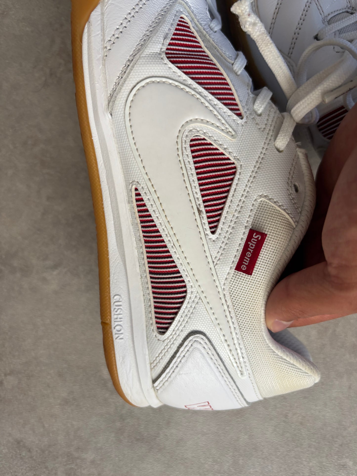 Supreme x Nike SB Gato (Str. 44)