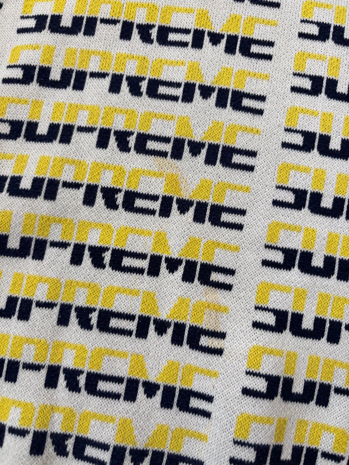 Supreme Spelling Sweatshirt (Str. L)