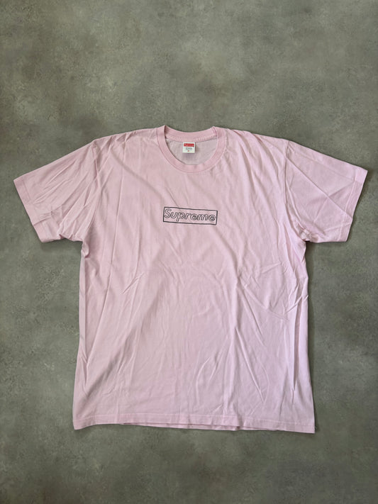 Supreme x KAWS Chalk Logo Tee (Str. XL)
