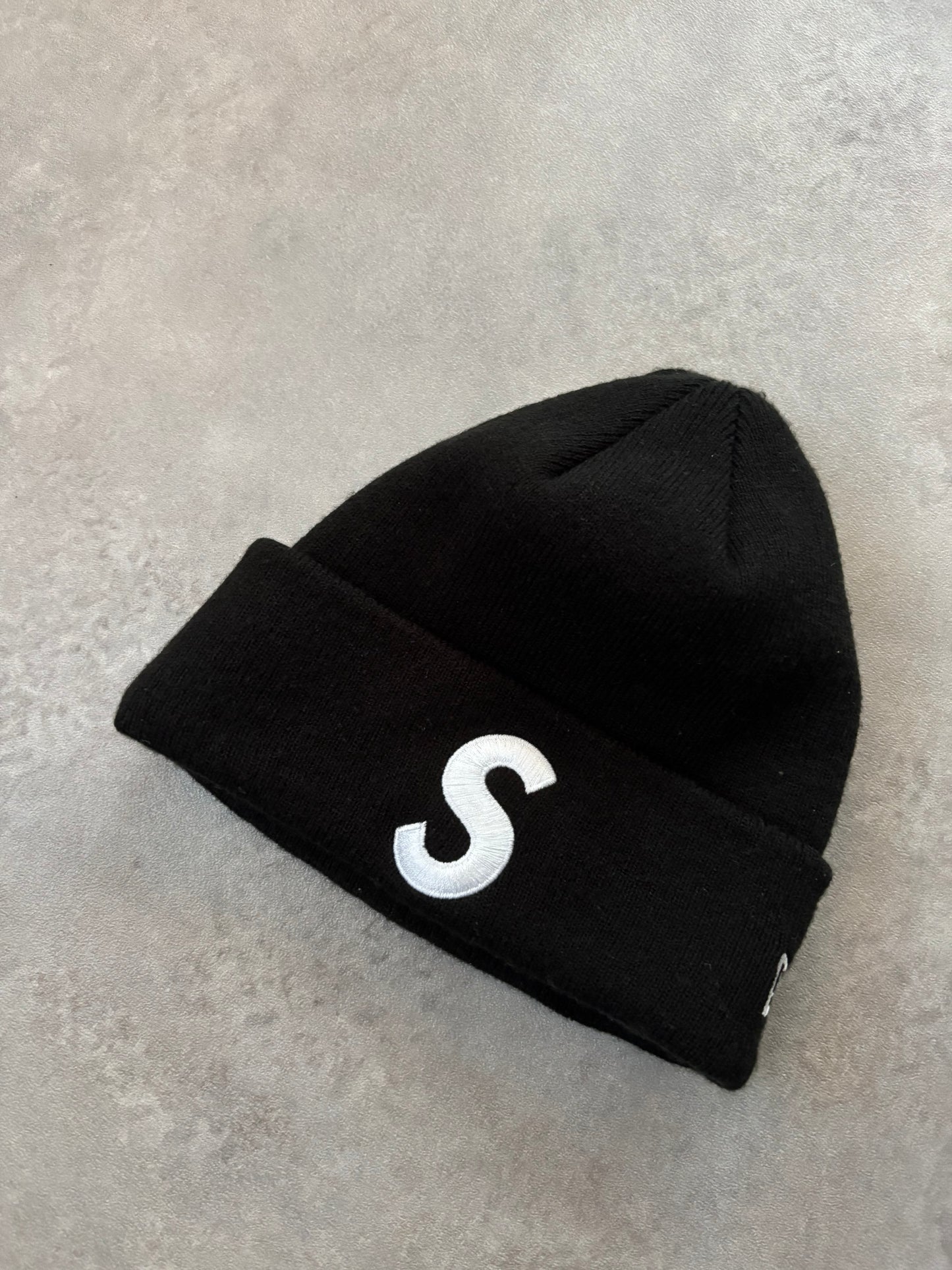 Supreme S Logo Beanie (Str. OS)