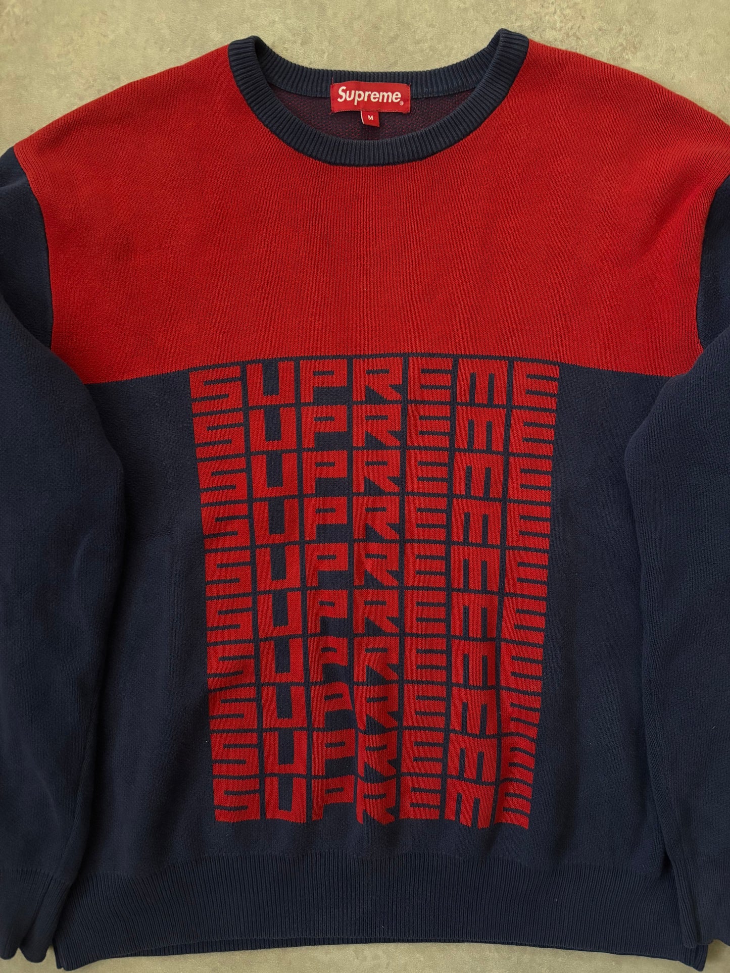 Supreme Repeat Sweatshirt (Str. M)