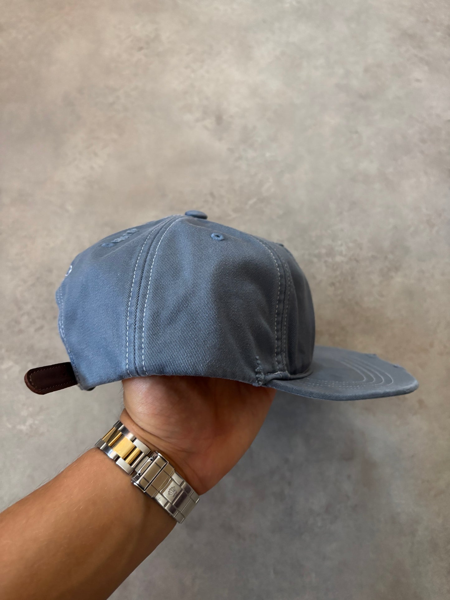 Supreme Distressed Script 6-Panel Cap