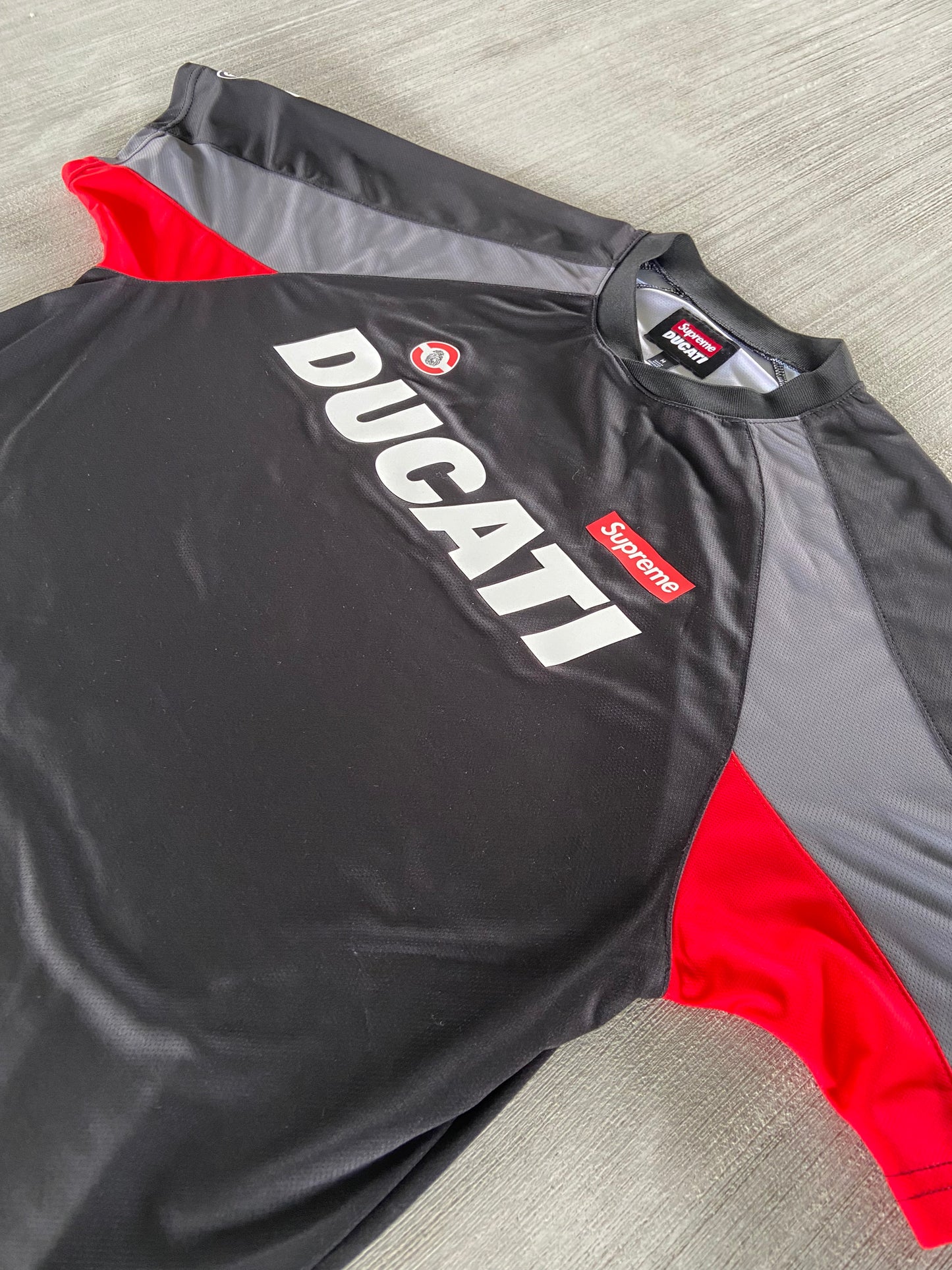 Supreme x Ducati Soccer Jersey (Str. M)