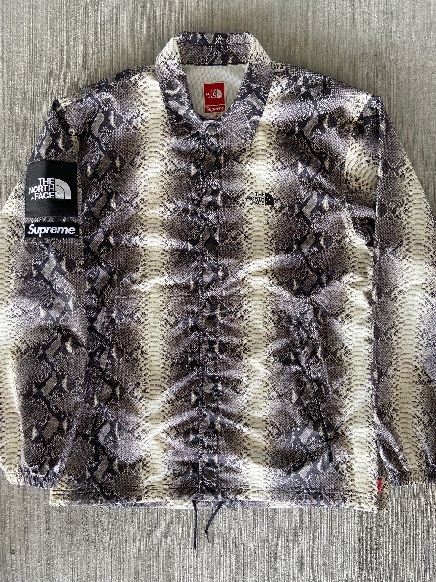 Supreme x The North Face Snakeskin (Str. M)