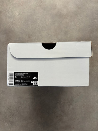 Nike SB Darwin Low Supreme (Str. 42.5)