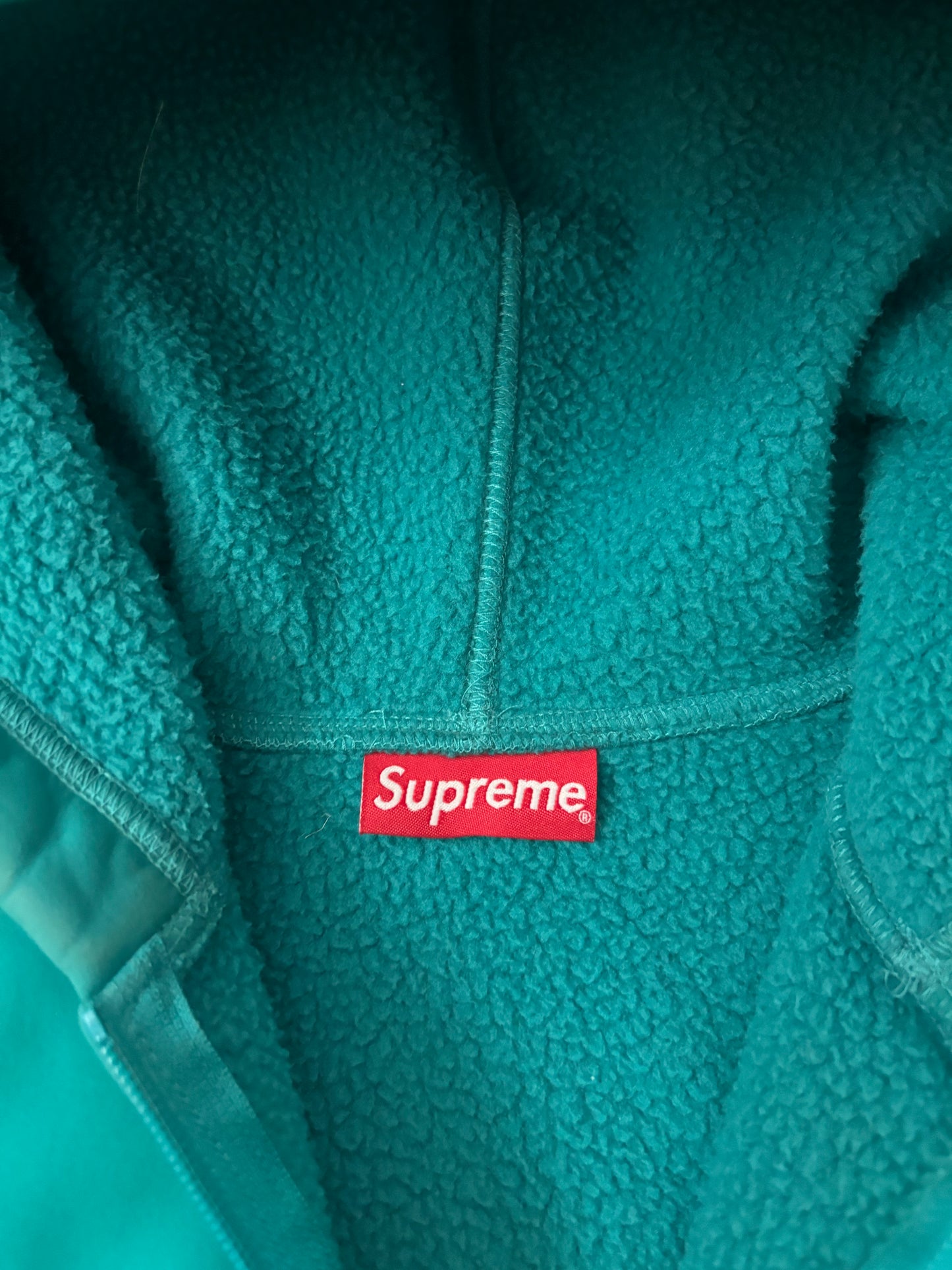Supreme Windstopper Zip Up Hooded Sweatshirt (Str. M)