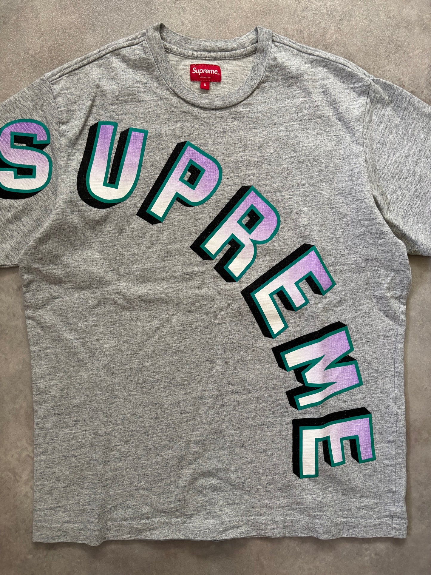 Supreme Gradient Arc Top (Str. S)