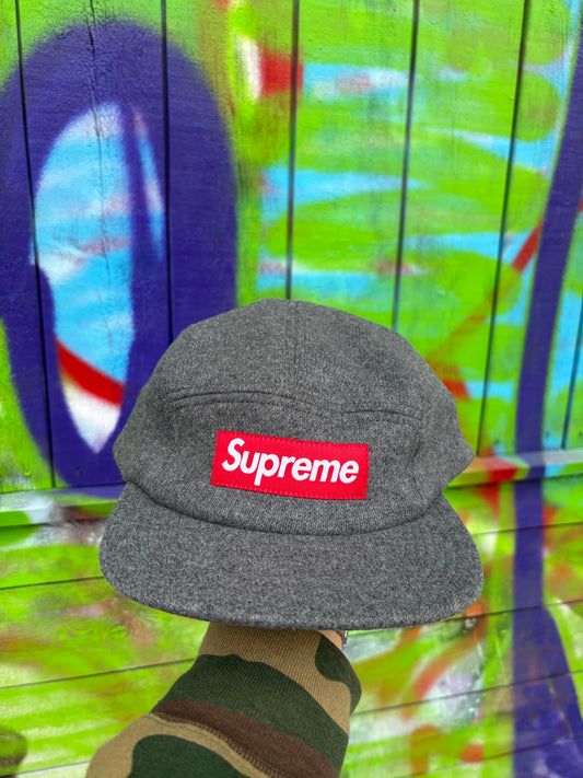 Supreme camp cap (Str. M/L)