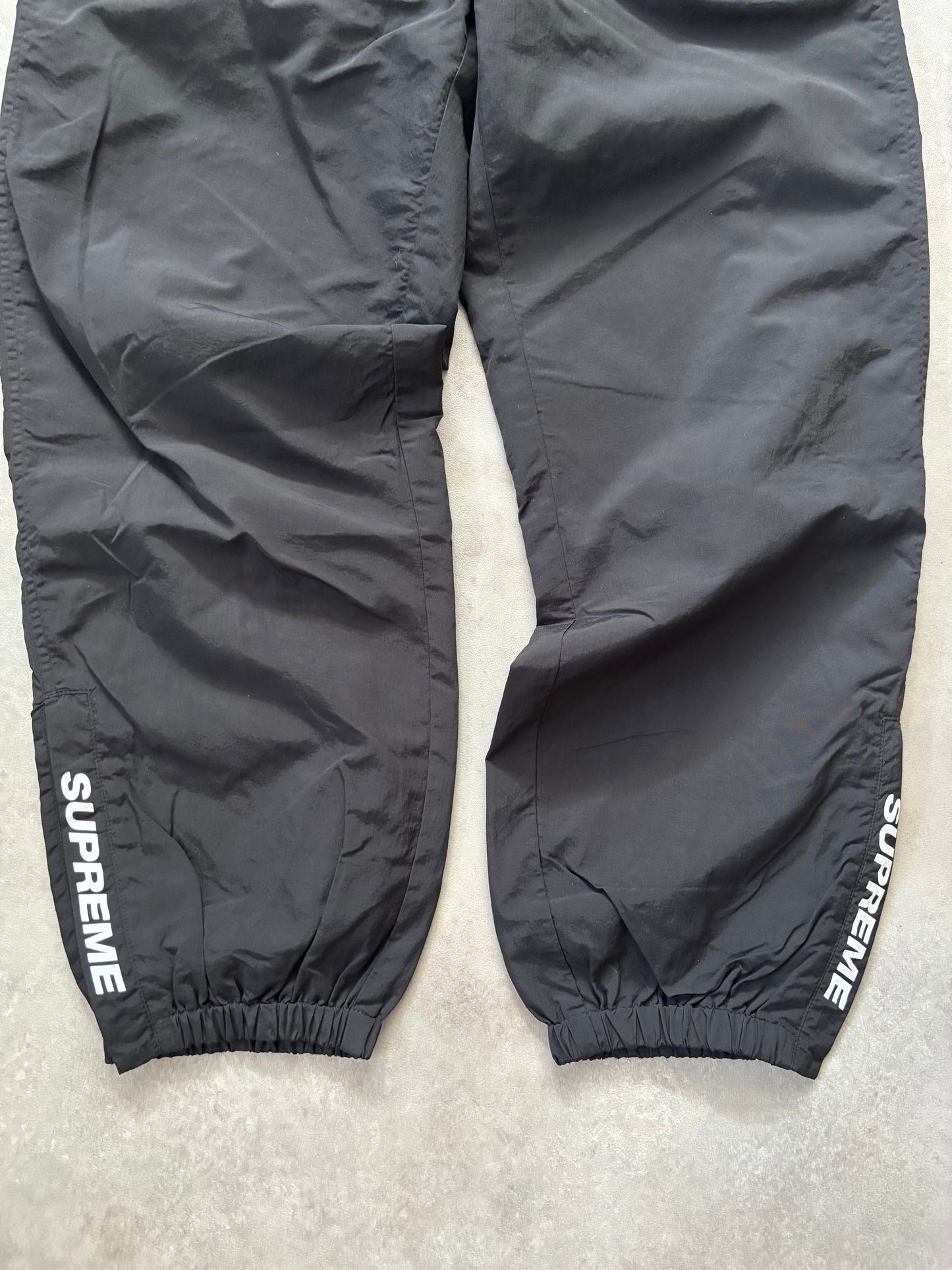 Supreme Warm Up Pant (Str. M)