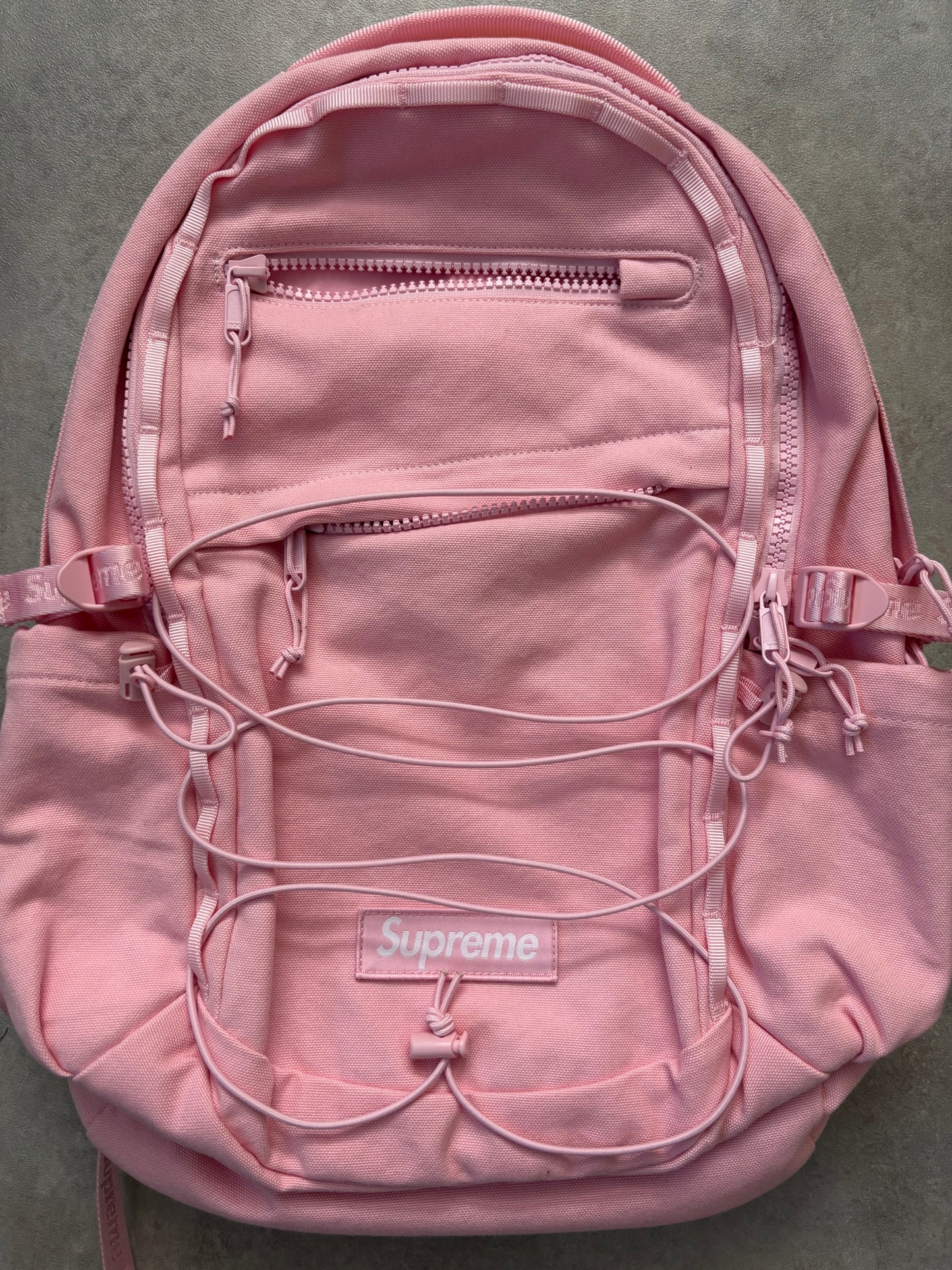 Supreme Logo Backpack (Str. OS)