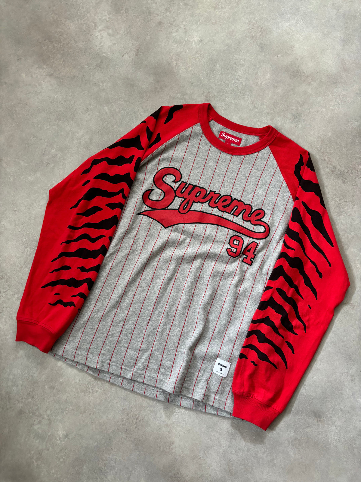 Supreme Tiger Raglan L/S Top (Str. S)