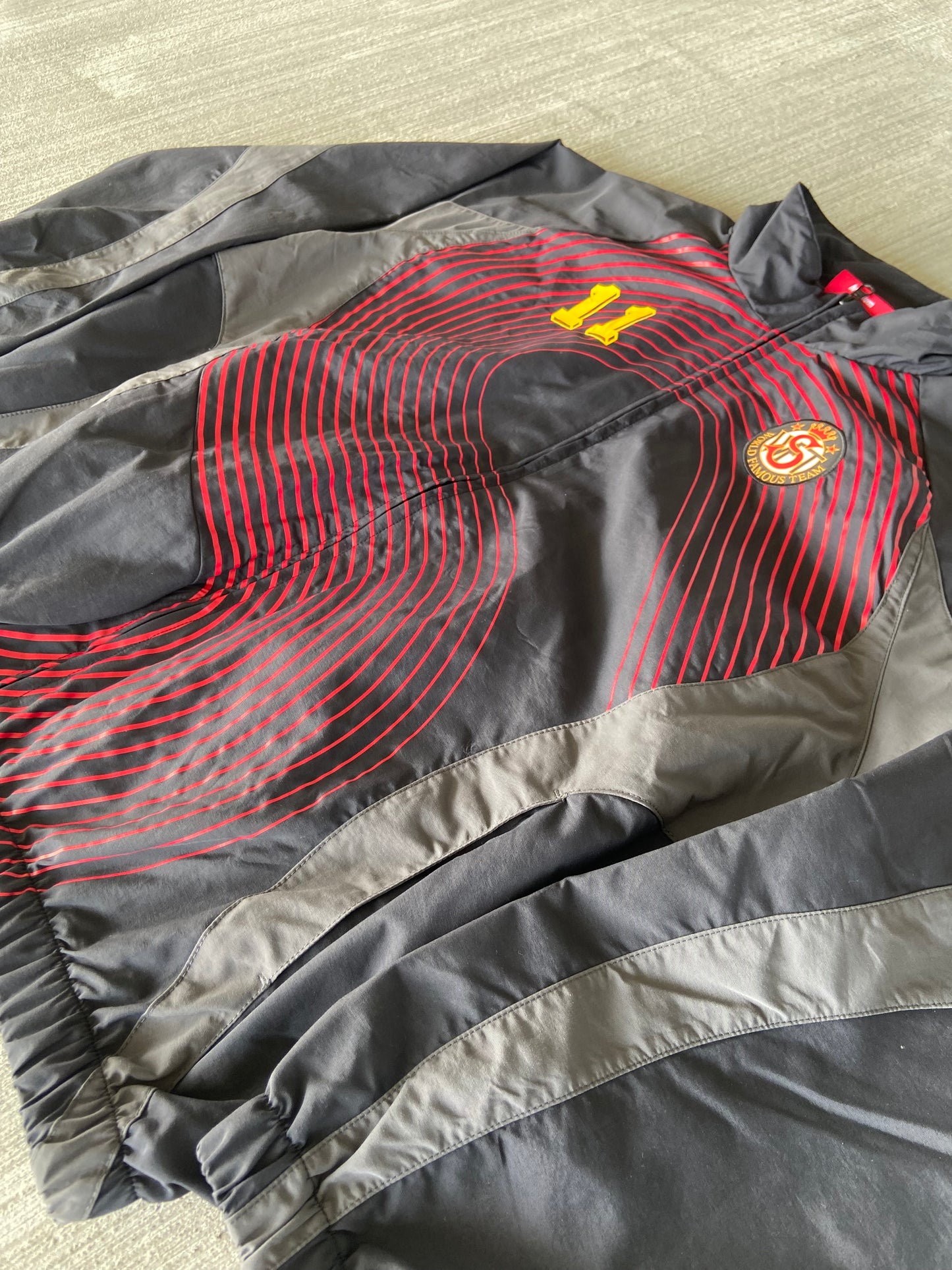 Supreme S Logo Track Jacket (Str. M)
