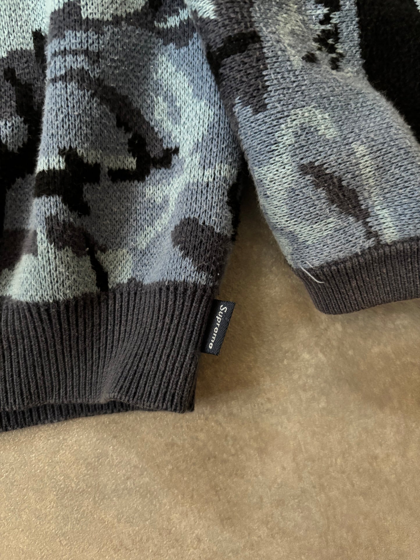 Supreme Sleeve Stripe Sweater (Str. M)