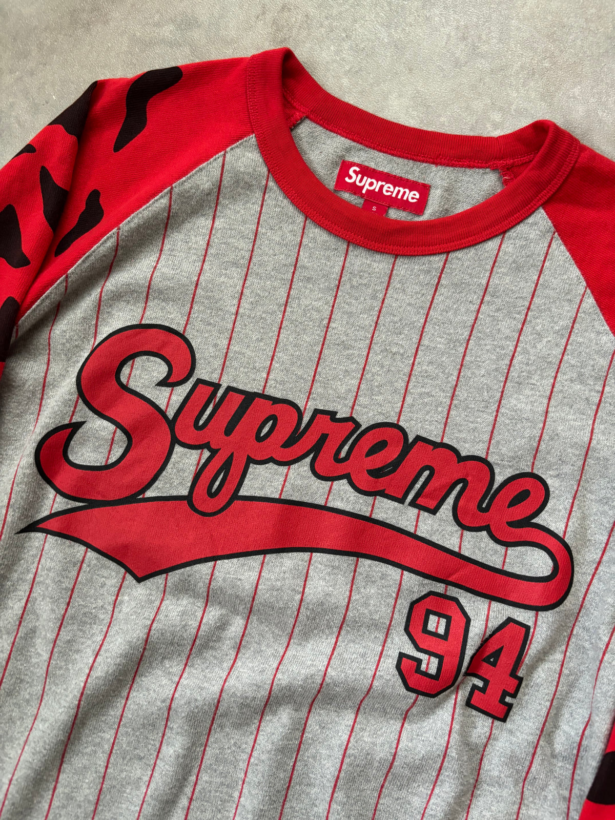 Supreme Tiger Raglan L/S Top (Str. S)