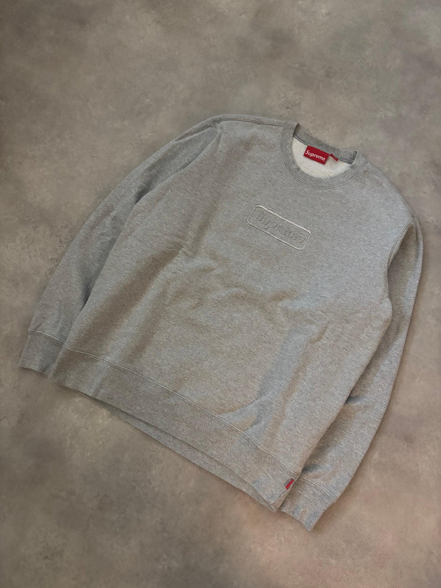 Supreme Cutout Logo Crewneck (Str. M)