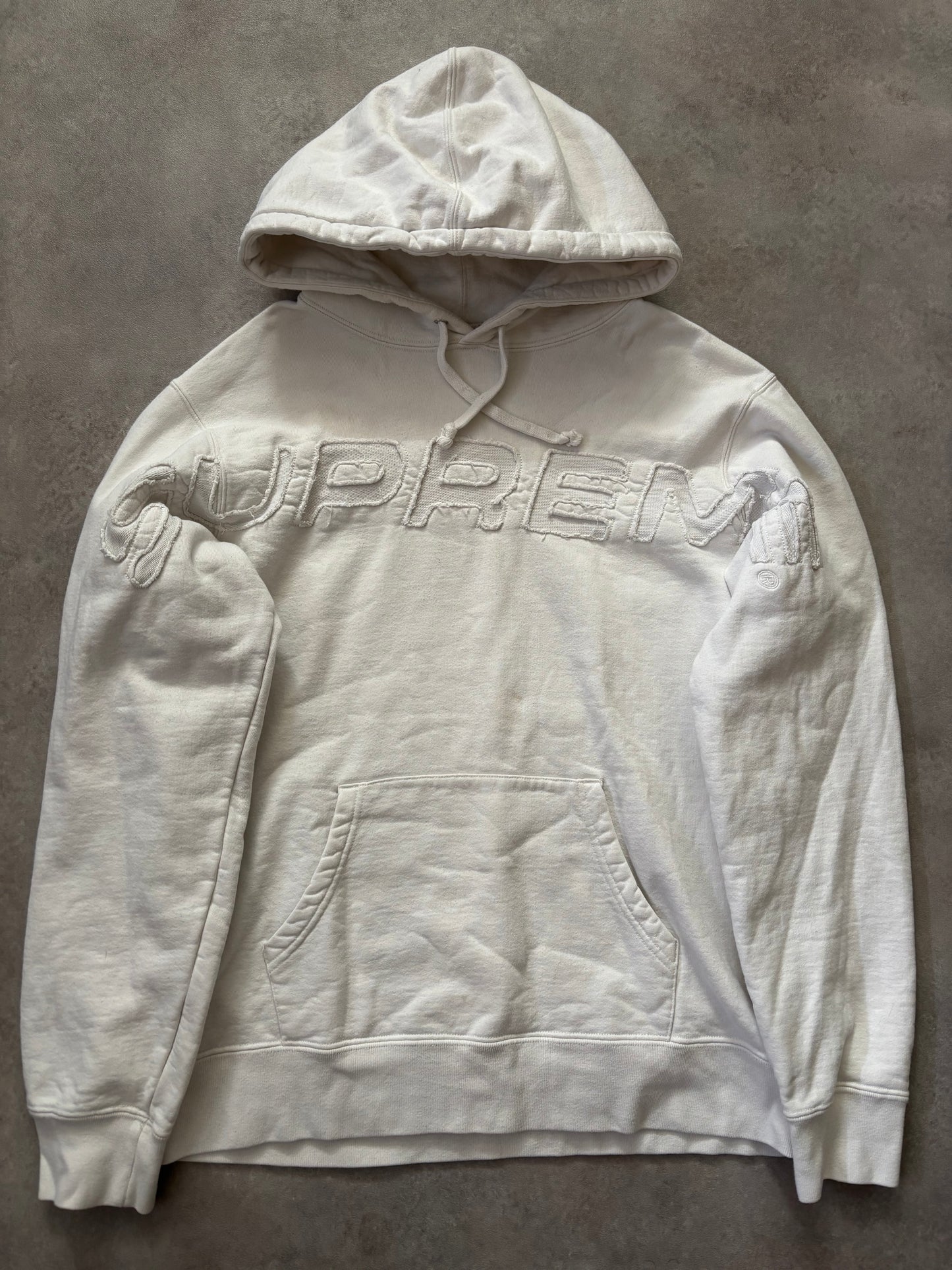 Supreme Set In Logo White Hoodie (Str. M)