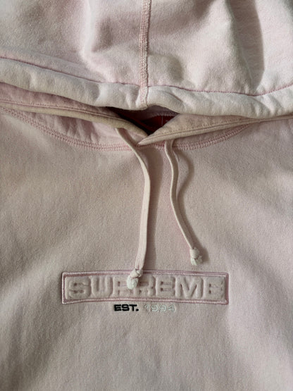 Supreme Embossed Logo Hoodie (Str. L)