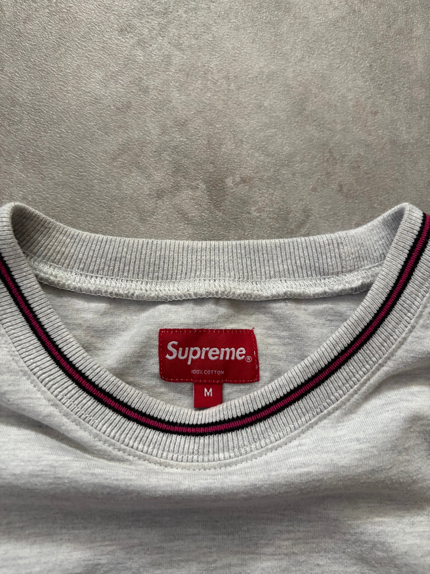 Supreme Bevel L/S Top (Str. M)