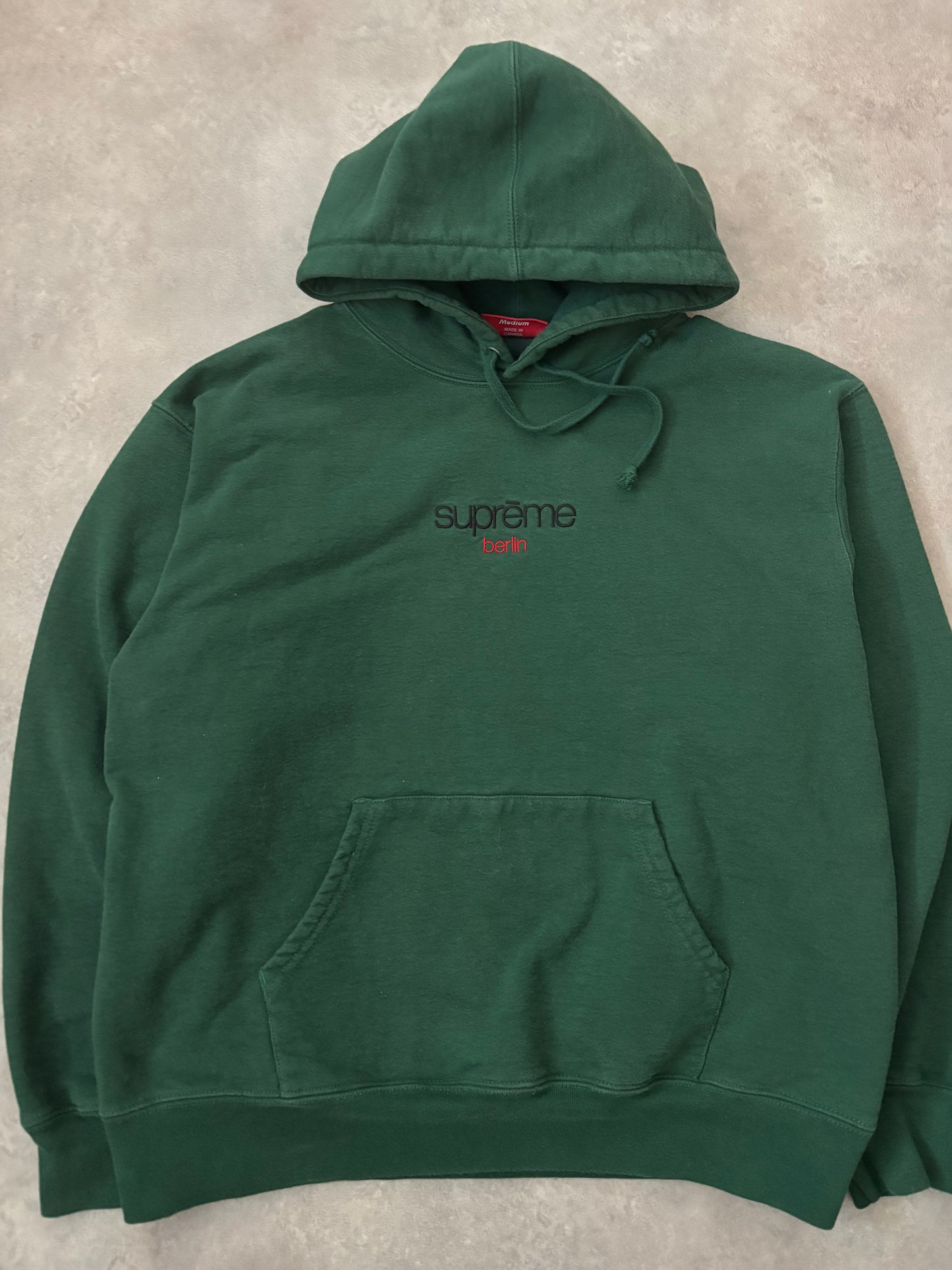 Supreme Classic Logo Berlin Shop Hoodie (Str. M)