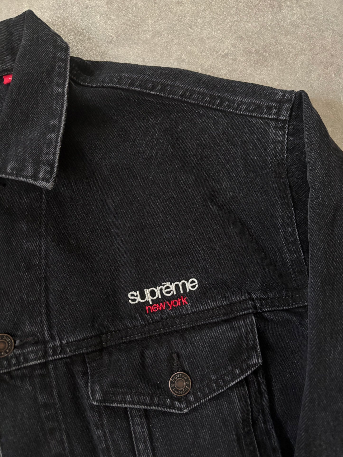 Supreme Denim Trucker Jacket (Str. L)