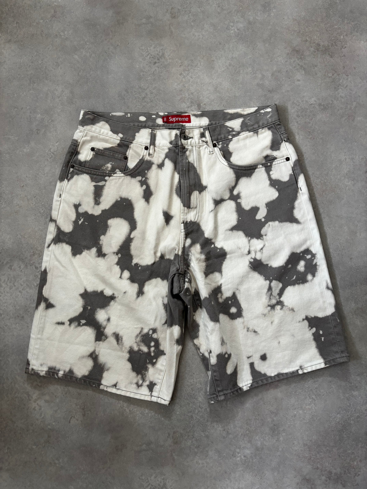 Supreme Baggy Denim Short (Str. 36)