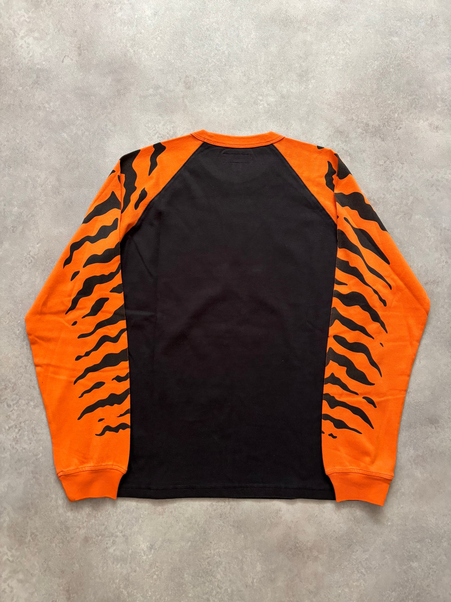 Supreme Tiger Raglan L/S Top (Str. S)