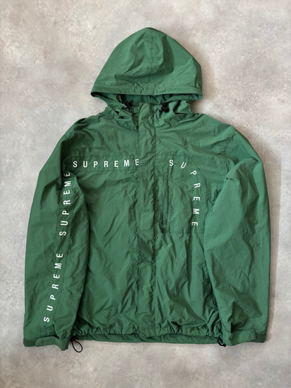 Supreme Embroidered Windbreaker (Str. M)