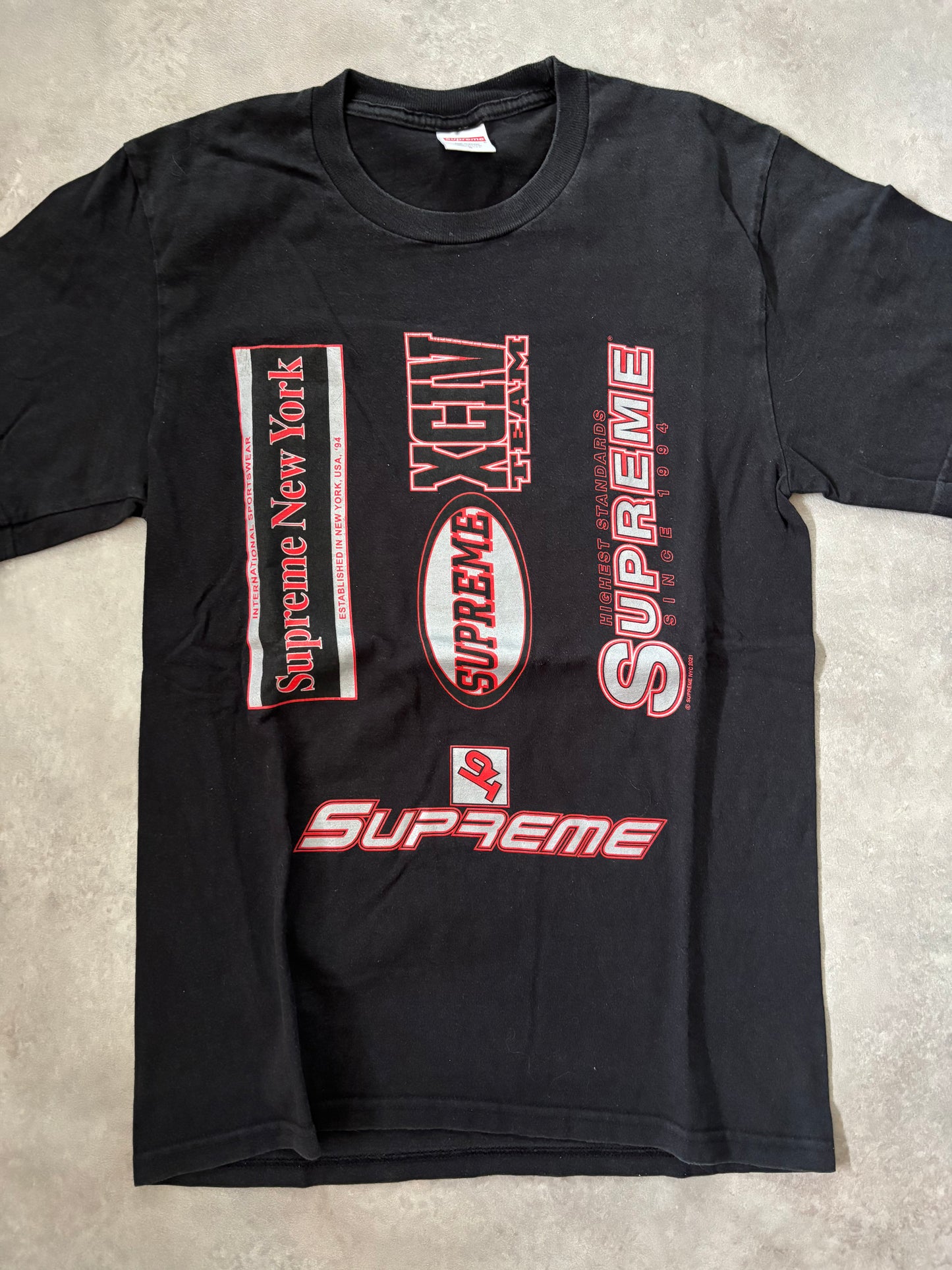 Supreme Multi Logos Tee (Str. S)