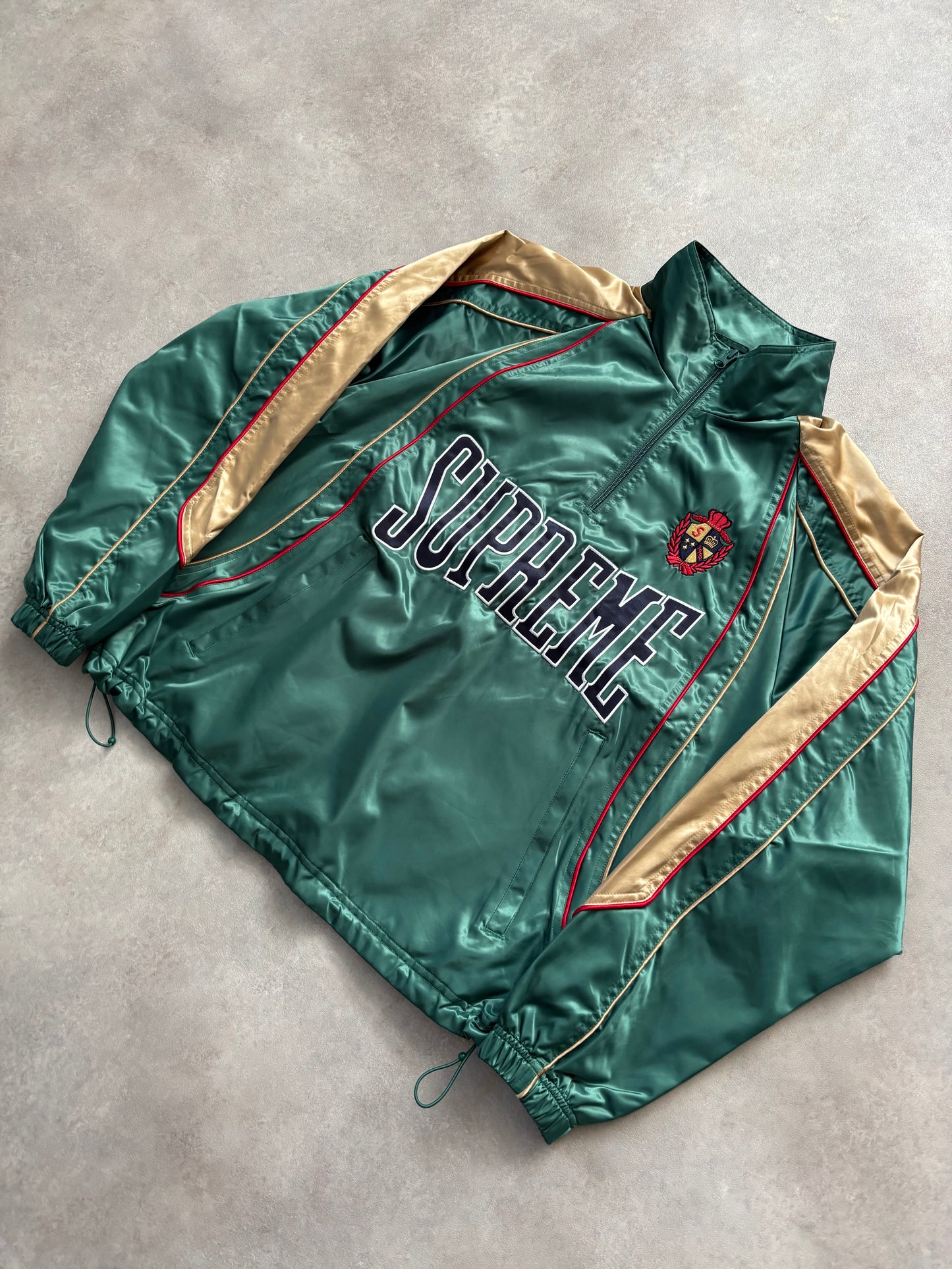 Supreme Satin Piping Pullover (Str. M)