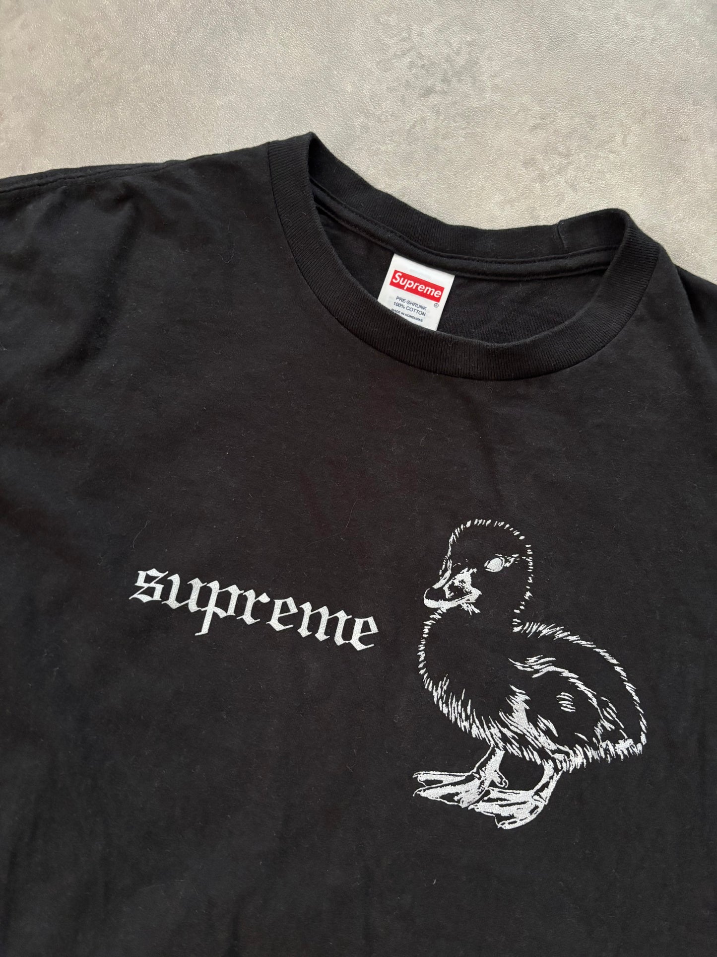 Supreme Duck Tee (Str. M)