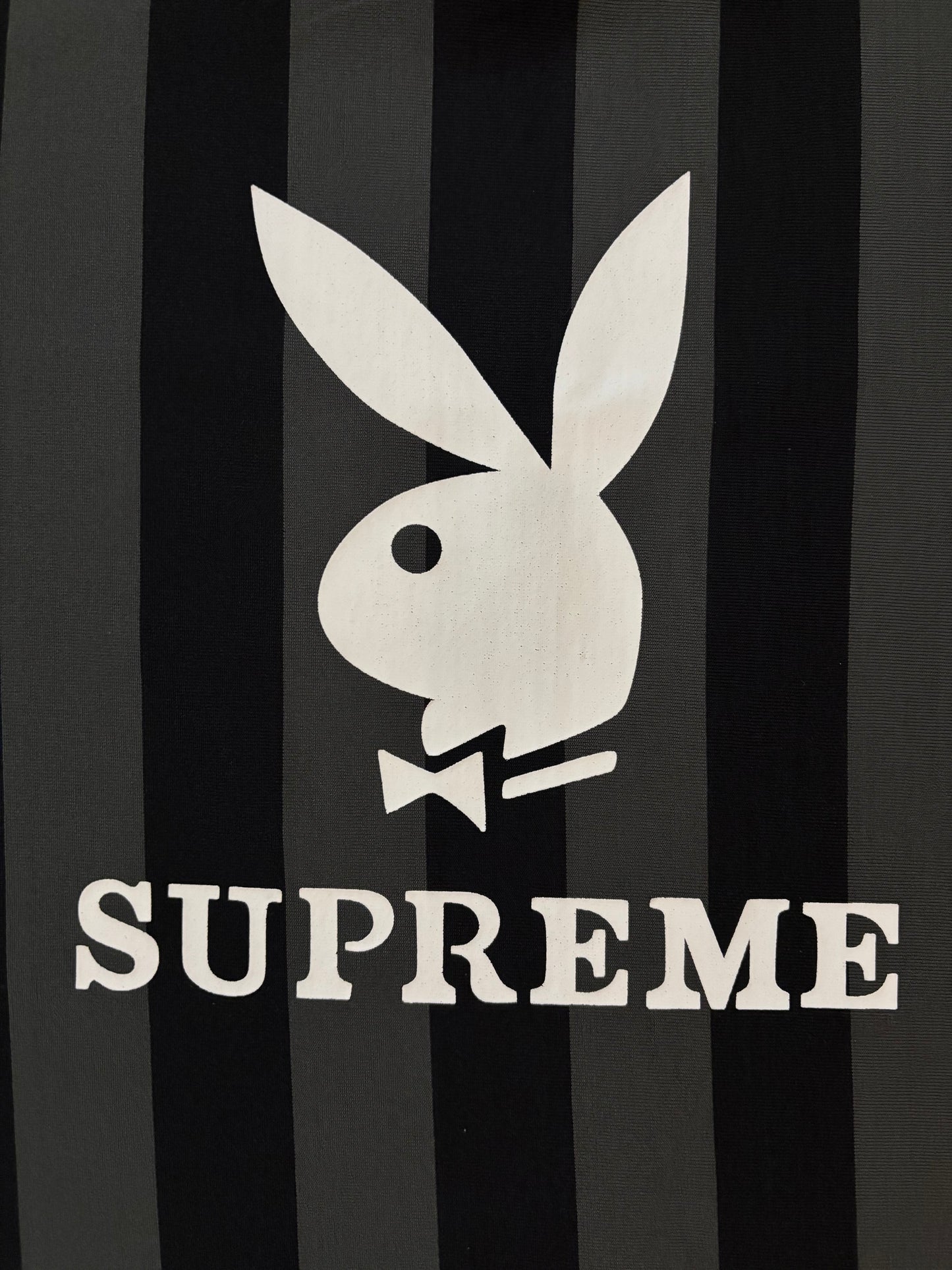 Supreme x Playboy Soccer Jersey (Str. M)