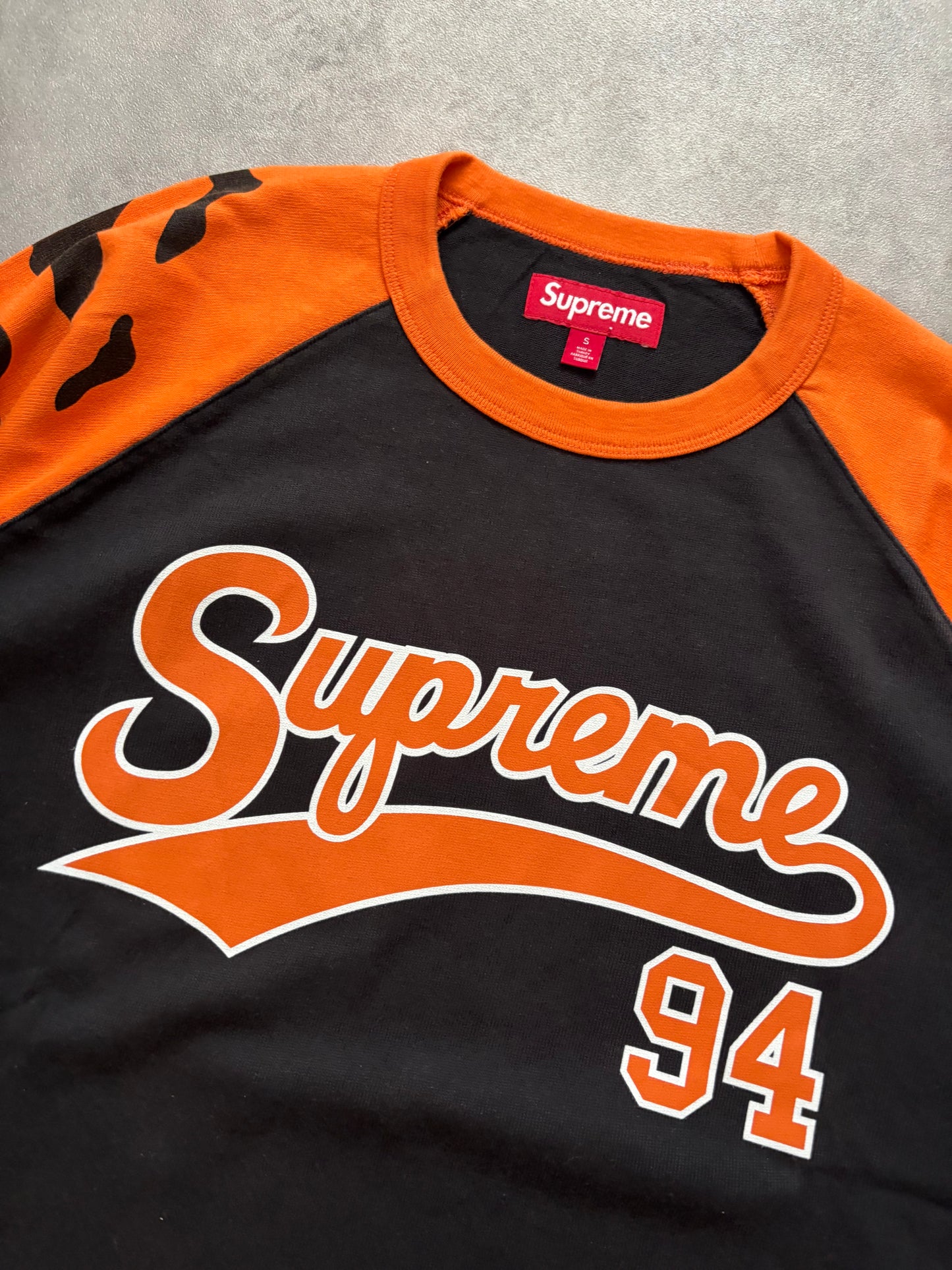 Supreme Tiger Raglan L/S Top (Str. S)