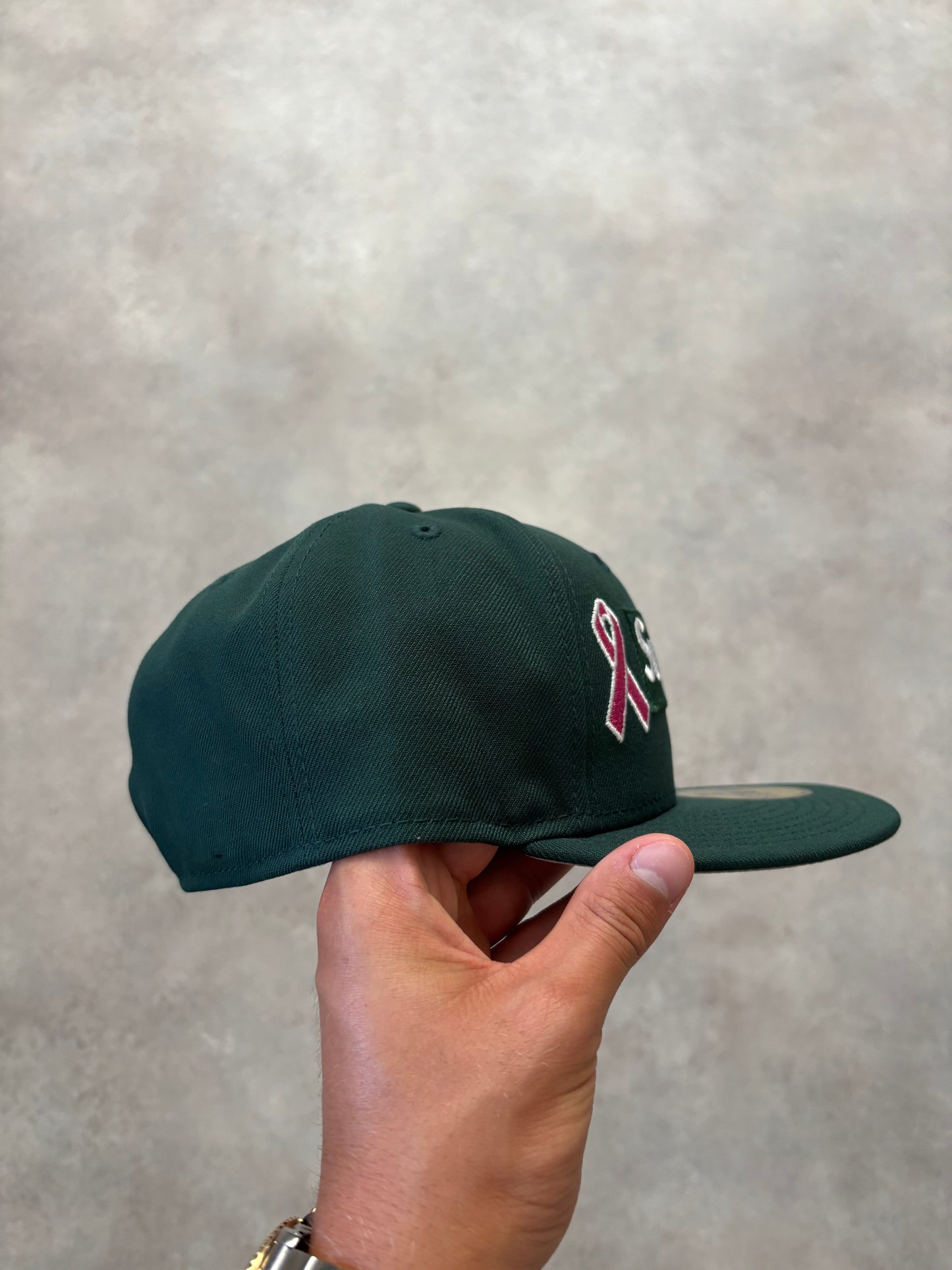 Supreme Breast Cancer Awareness Box Logo Cap (Str. 7-1/4)