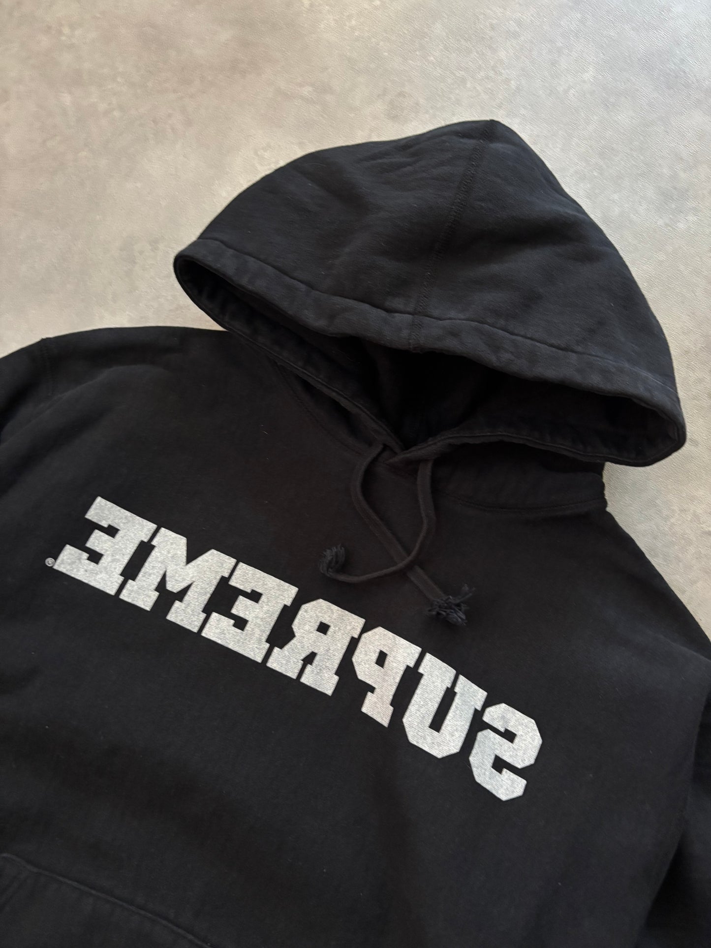 Supreme Reverse Hooded Sweatshirt (Str. S)