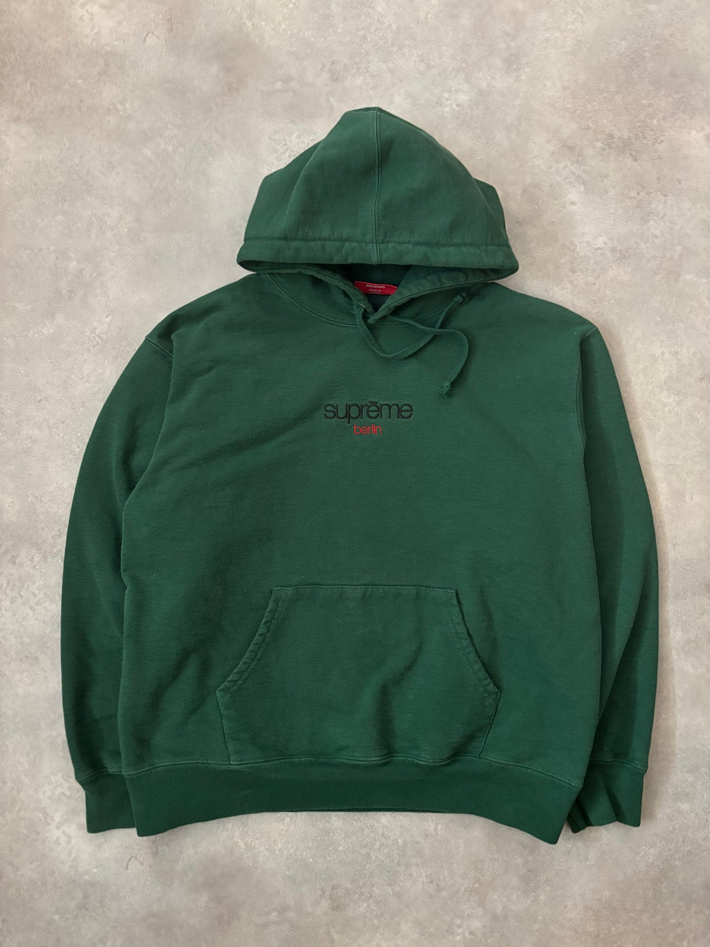 Supreme Classic Logo Berlin Shop Hoodie (Str. M)