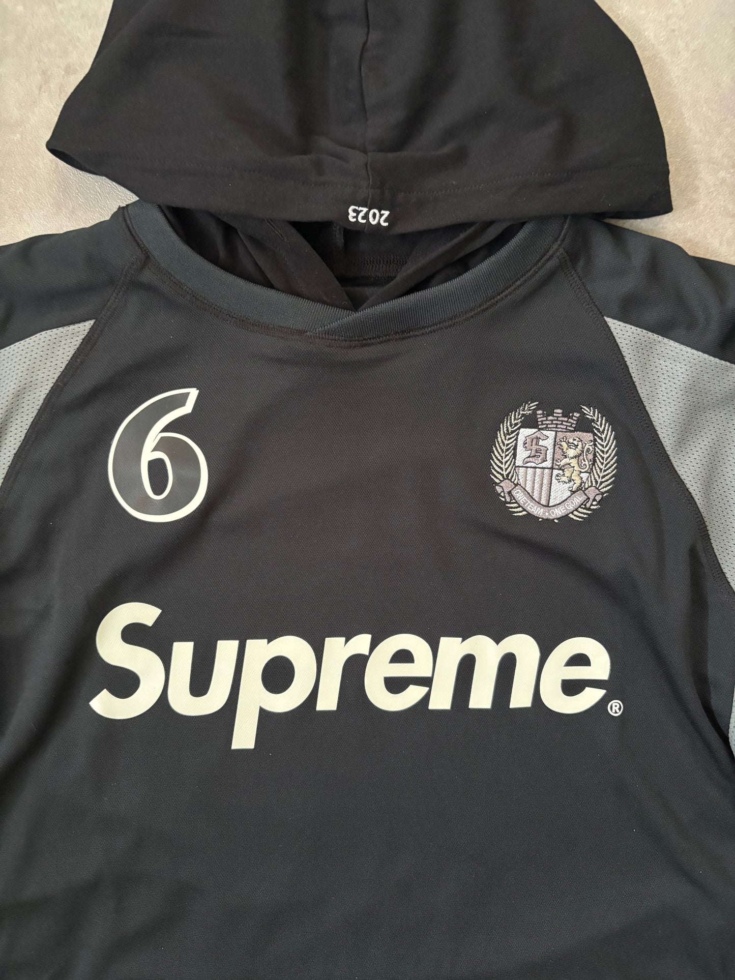 Supreme Hooded Soccer Jersey (Str. M)