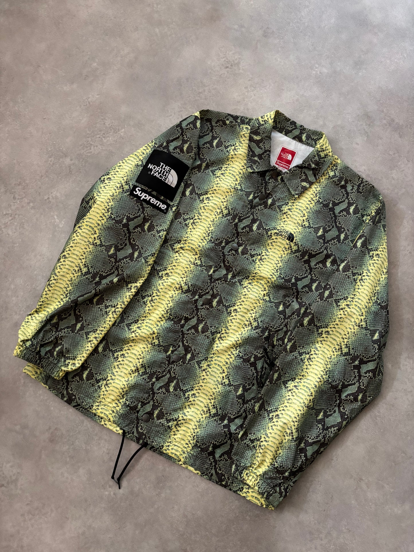 Supreme x The North Face Snakeskin (Str. M)