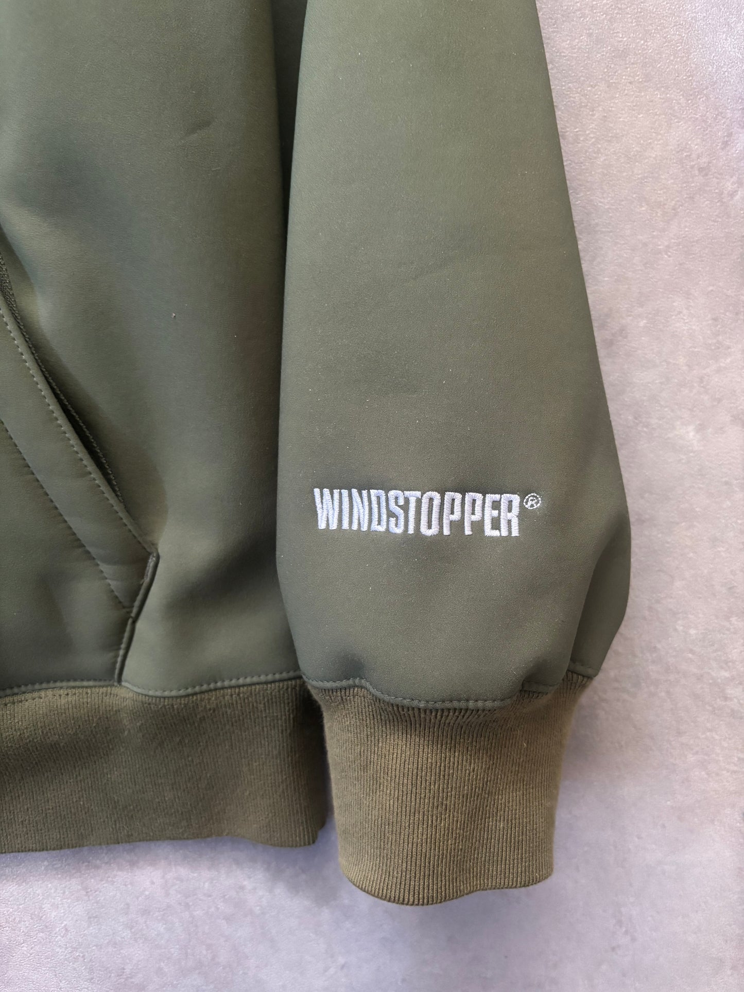 Supreme Windstopper Zip Up Hooded Sweatshirt (Str. M)