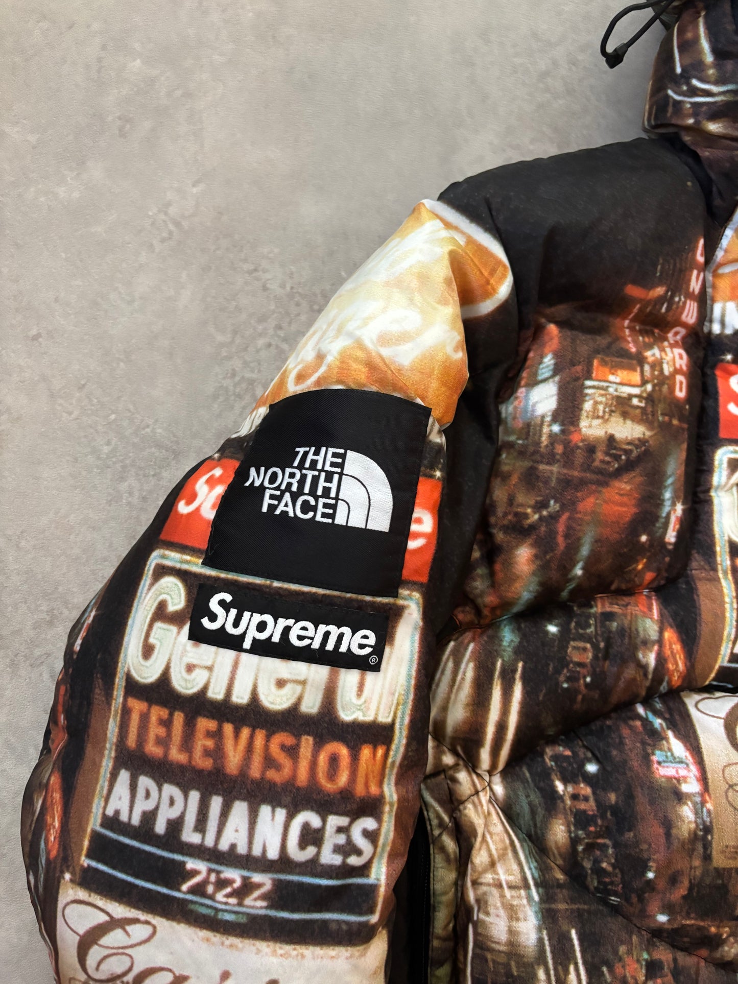 Supreme The North Face 800-Fill Half Zip Hooded Pullover (Str. M)