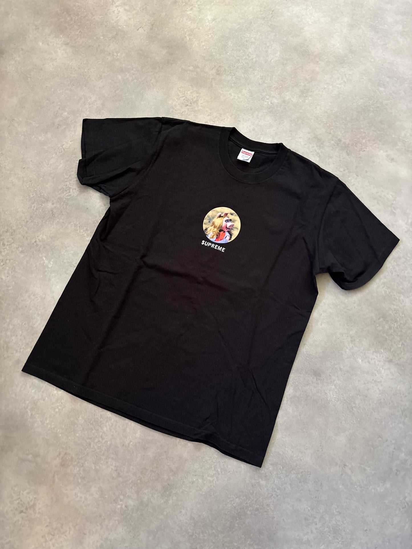 Supreme Miss Piggy Tee (Str. M)