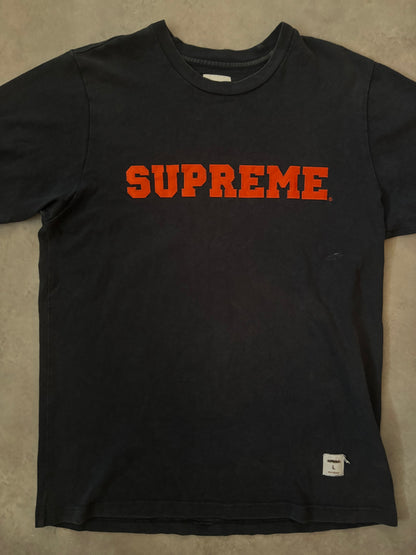 Supreme Collegiate Tee (Str. L)